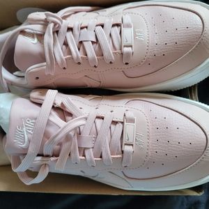 Womens Nike Air Force 1 Platform Sneakers